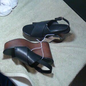 Women's Naomi Wood Wedge Heels with Memory Foam Insole - Universal Thread (6-11)